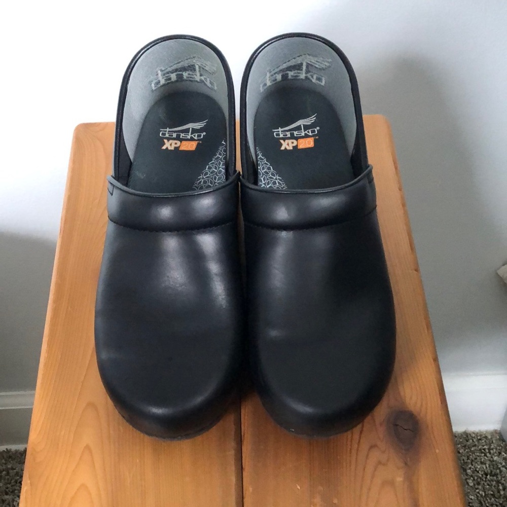Dansko Black Shoes Size 40